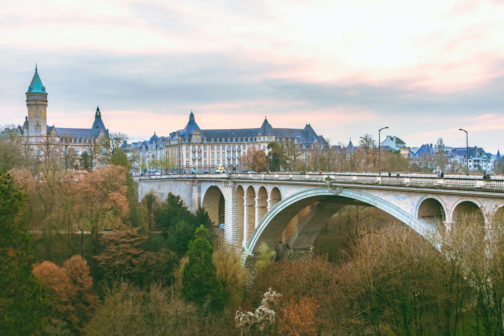 CSSF Expands Fund Reporting Obligations for Luxembourg IFMs